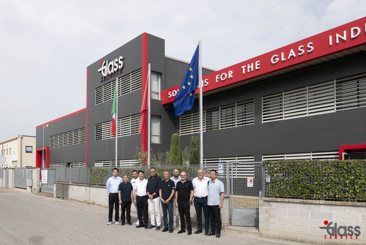 You are currently viewing Henan ancai hi-tech co. ltd (zh) visits glass service facility